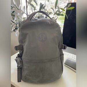 Lululemon Crew Backpack 22L Grey